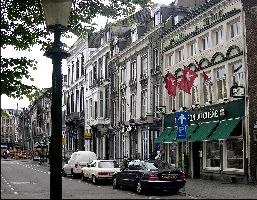 hotel2a.jpg (25577 bytes)