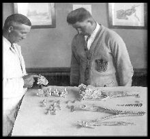 1064-5a.jpg (10733 bytes)